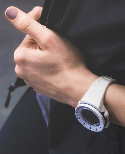 Coliseum Fit™ Forum Watch (White/Black) - Conquer Time - Korvel