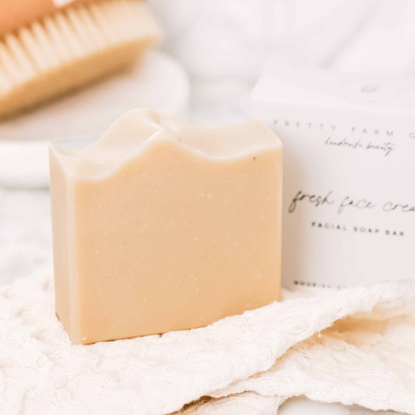 Barra facial de crema fresca