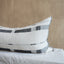 Coussin lombaire surdimensionné en coton Onyx Fulcrum