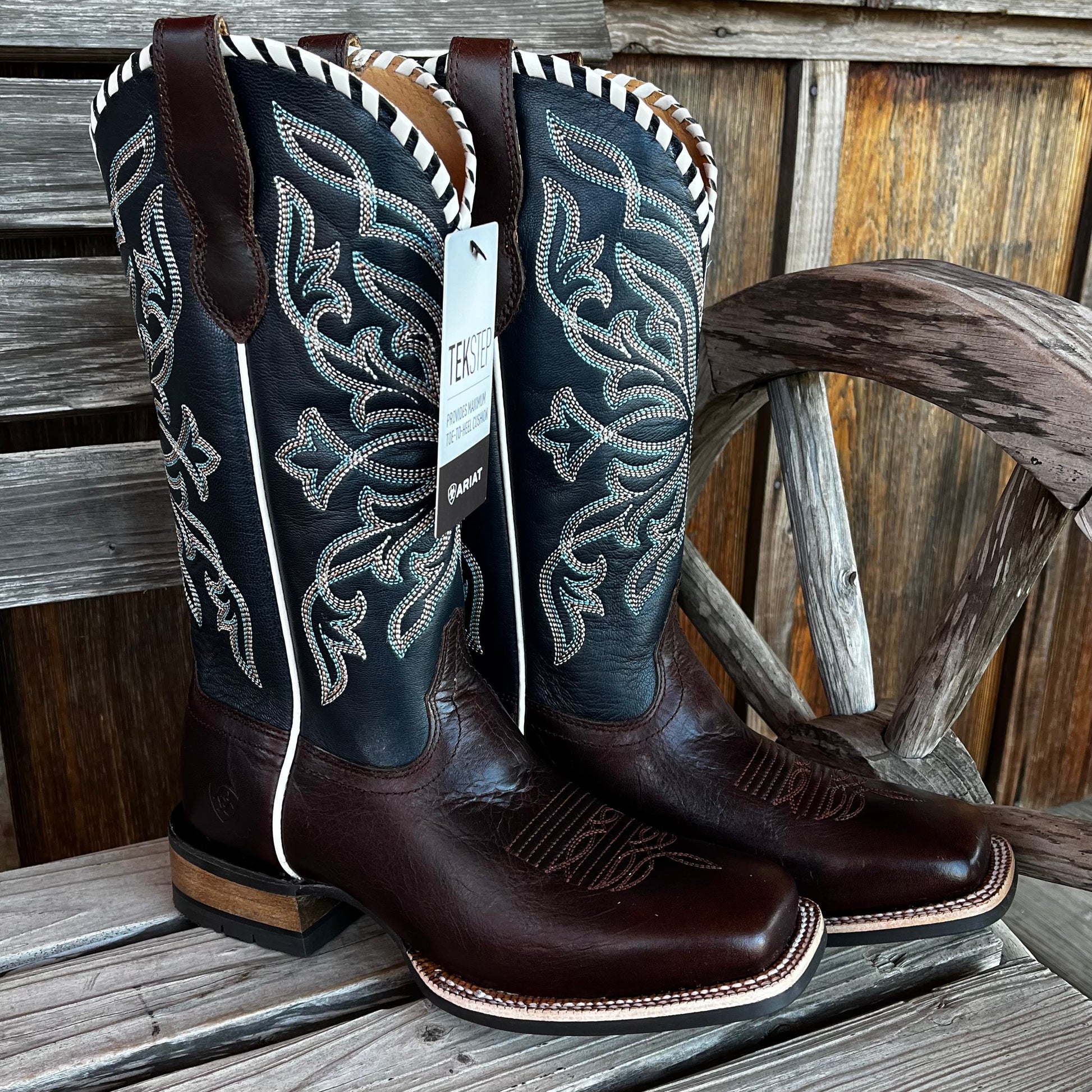 Ariat Women's Brown Showdown Boots with Navy Accents - Korvel