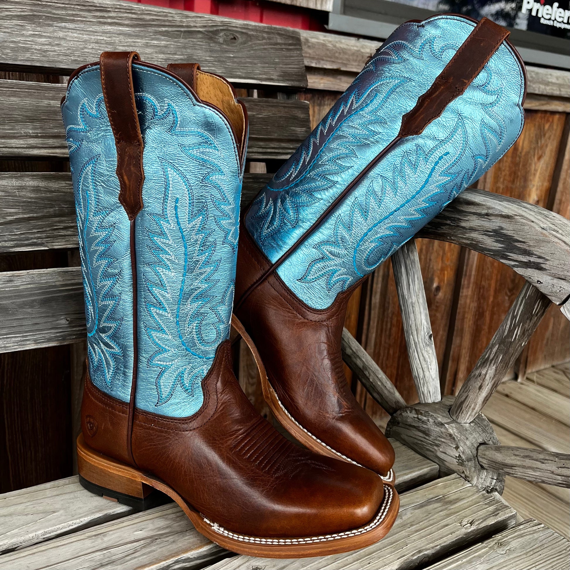 Ariat Women's Frontier Tilly Boots - Stylish & Durable - Korvel