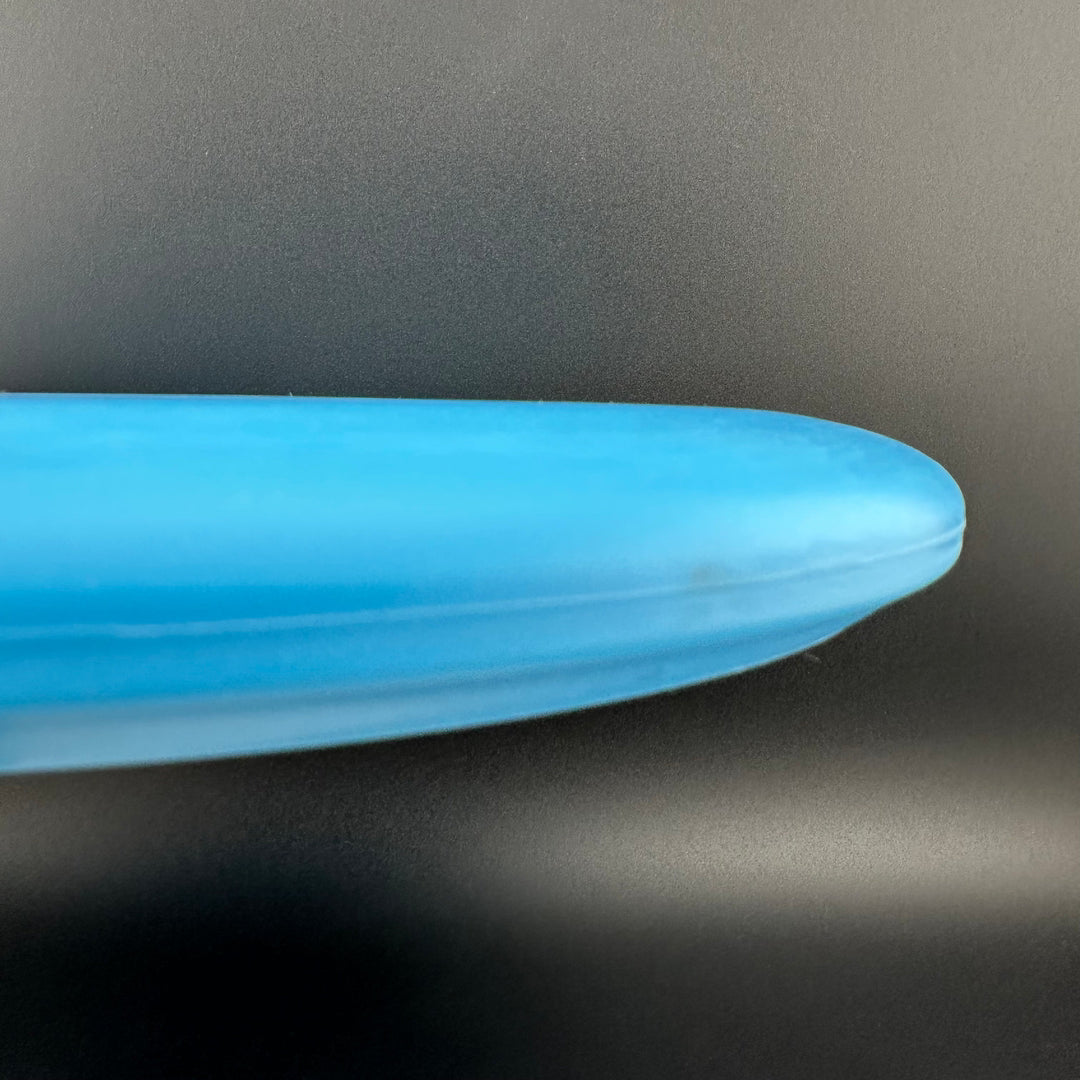 Strato Wren - Limited Edition Disc Golf Putter