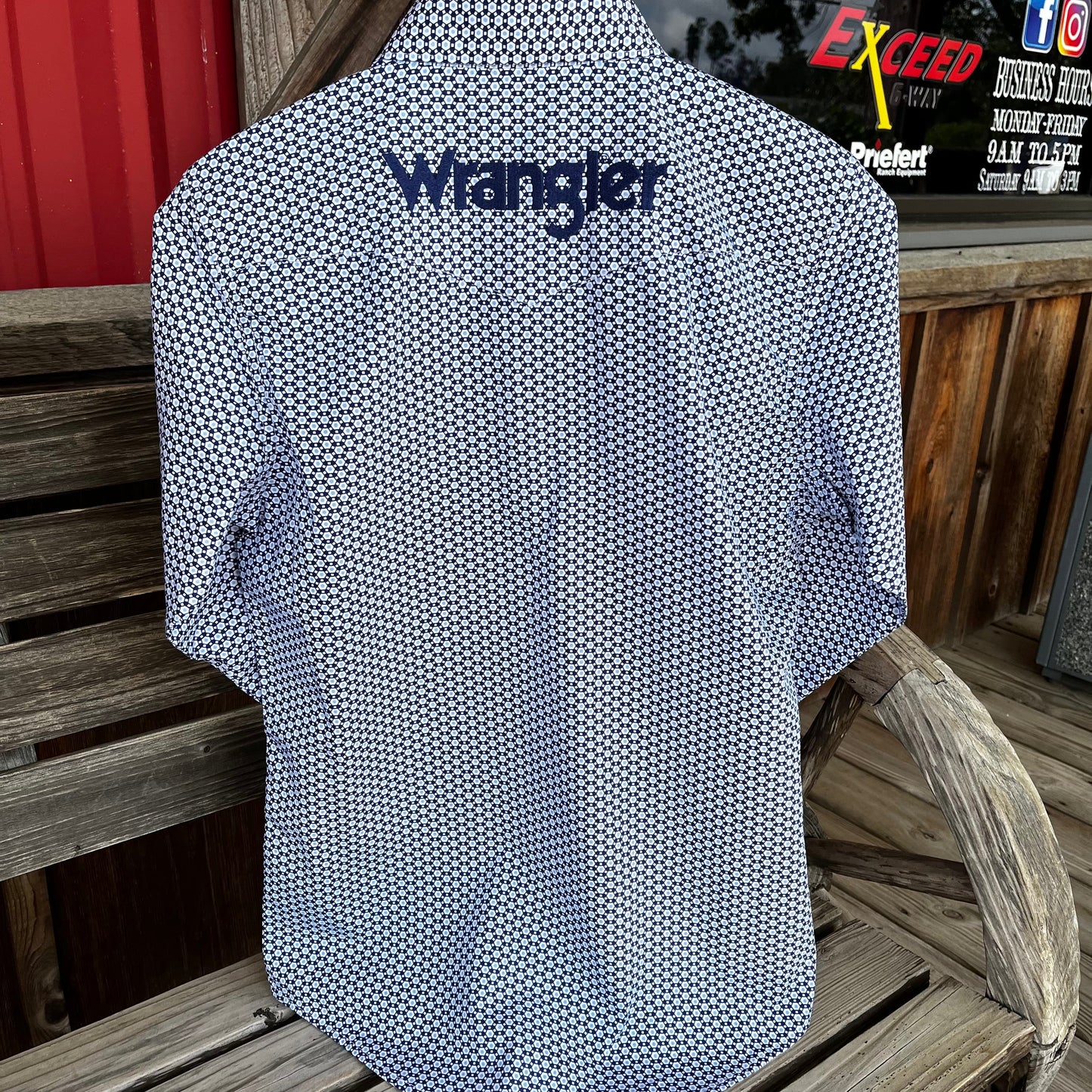 Wrangler Men's Blue Geo Print Long Sleeve Shirt - Korvel