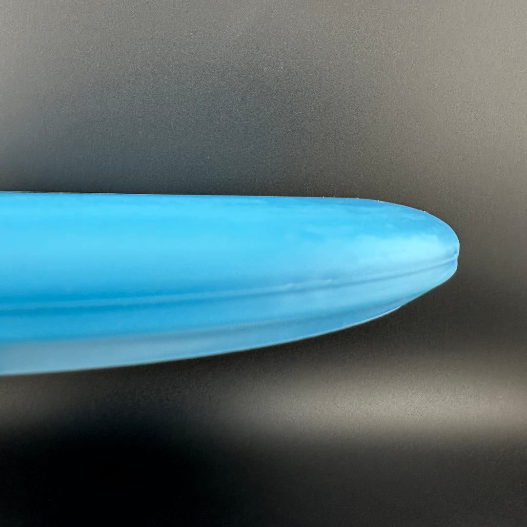 Strato Wren - Limited Edition Disc Golf Putter