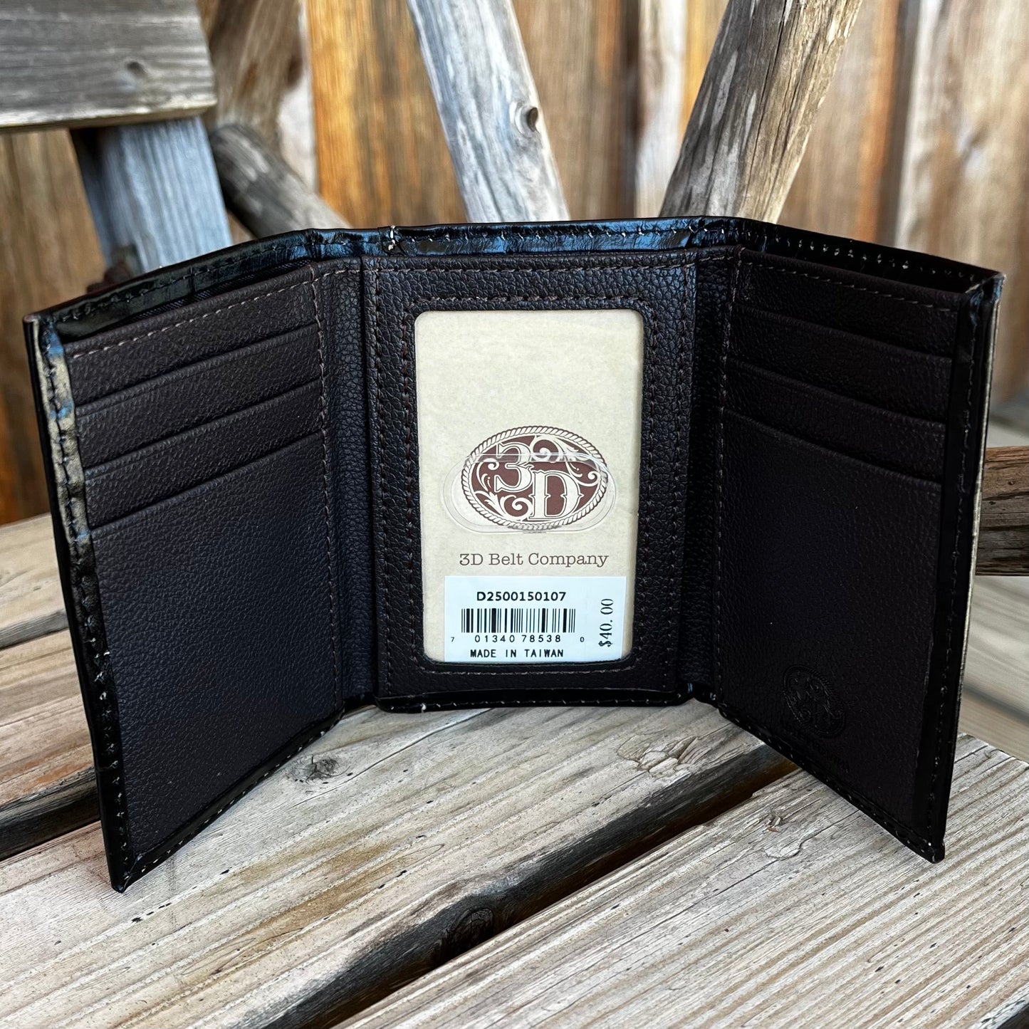 Artisan Crafted Beaded Bi-Fold Wallet - Korvel