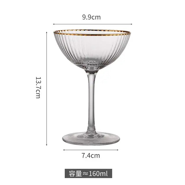 Verre à cocktail en goblet avec bord doré