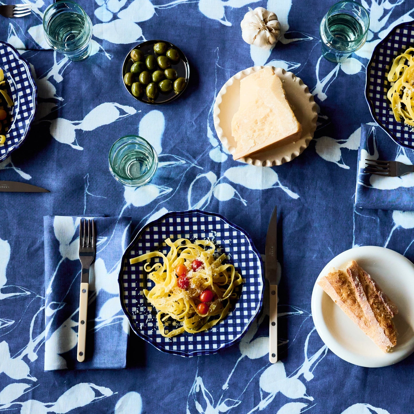 Porto Print Indigo Tablecloth - Elegant European Linen