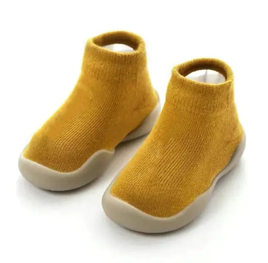 Chaussures pour bébés à semelle souple antidérapante pour les premiers pas