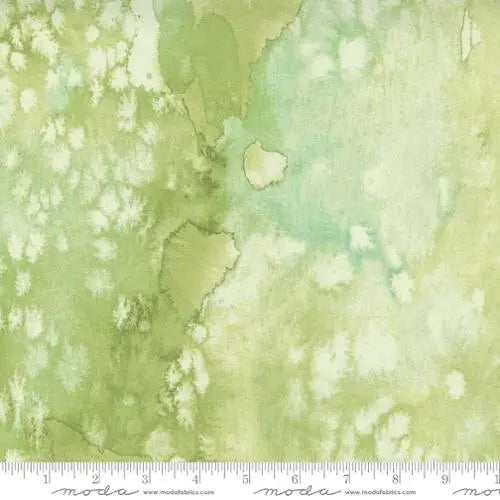 Tissu aquarelle vert frais avec motif d'herbe - 44"/45" par yard