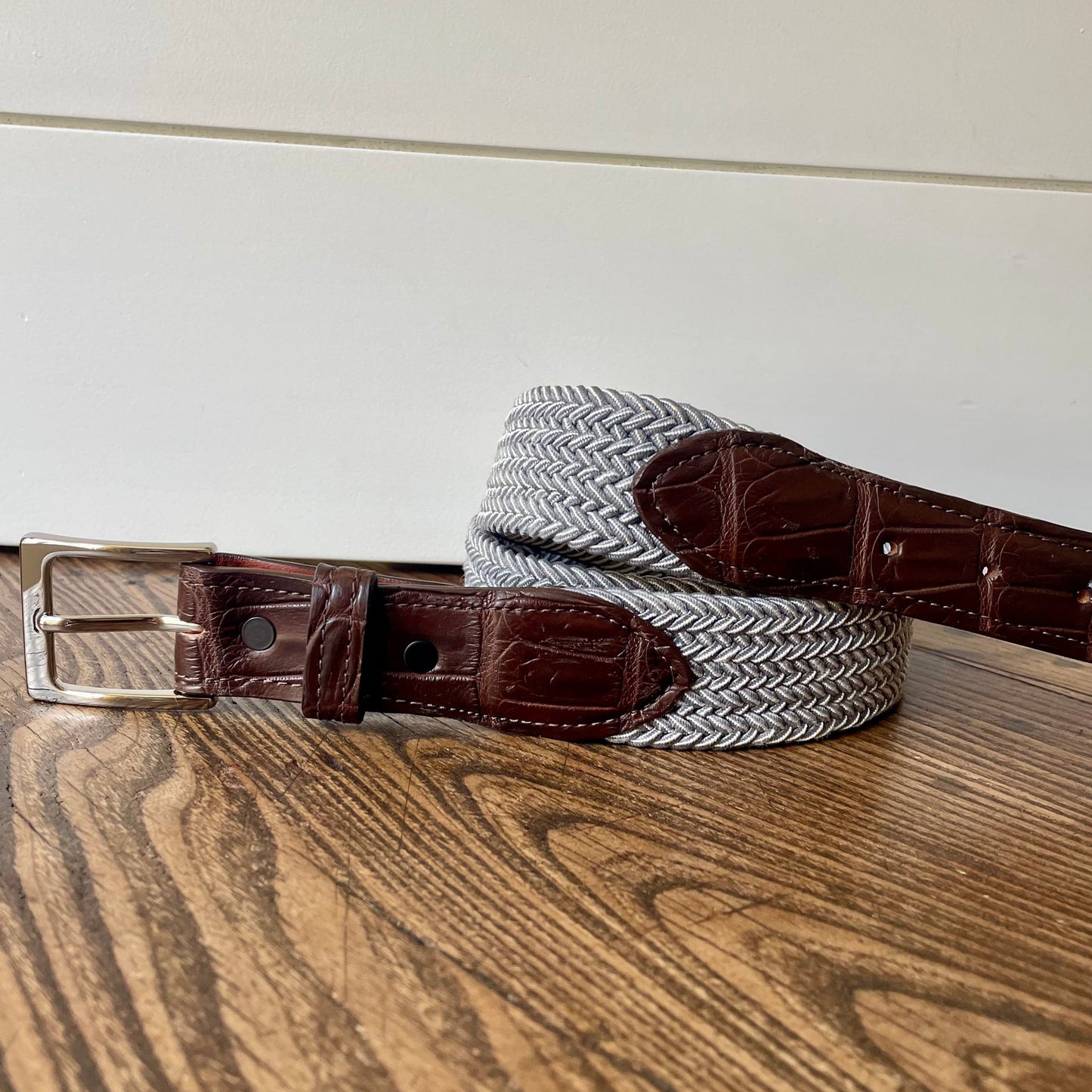 The Stretch Belt in Grey & White