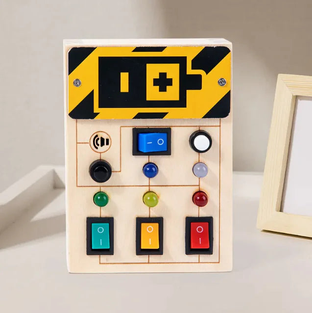 Tablero Ocupado de Madera LED Bright Start – Juguete Educativo Atractivo