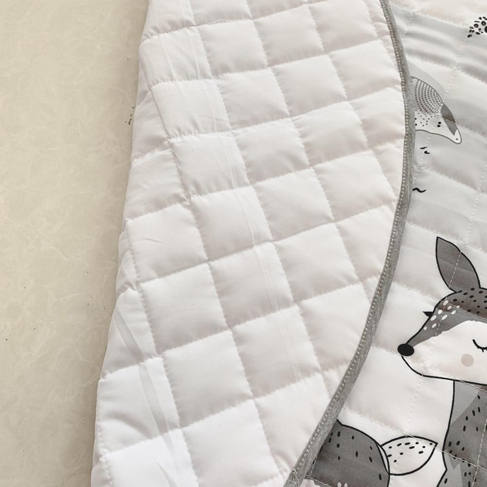 Alfombra de Juego de Algodón Suave con Impresión de Animales del Bosque Nórdico