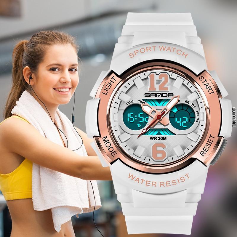Montre de sport numérique étanche pour femmes élégante
