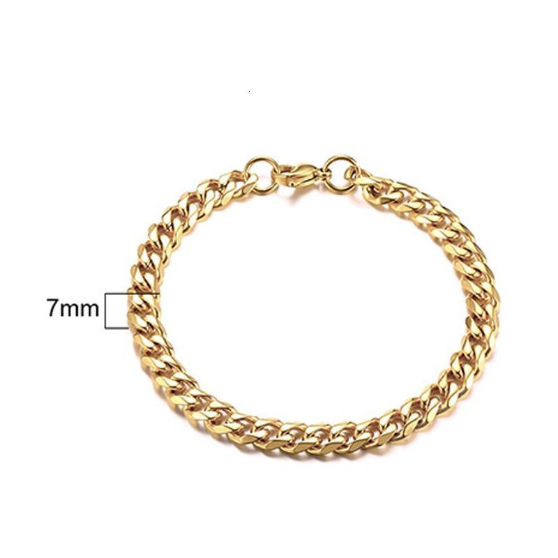 Men's Gold Tone Curb Link Bracelet - Stainless Steel Elegance