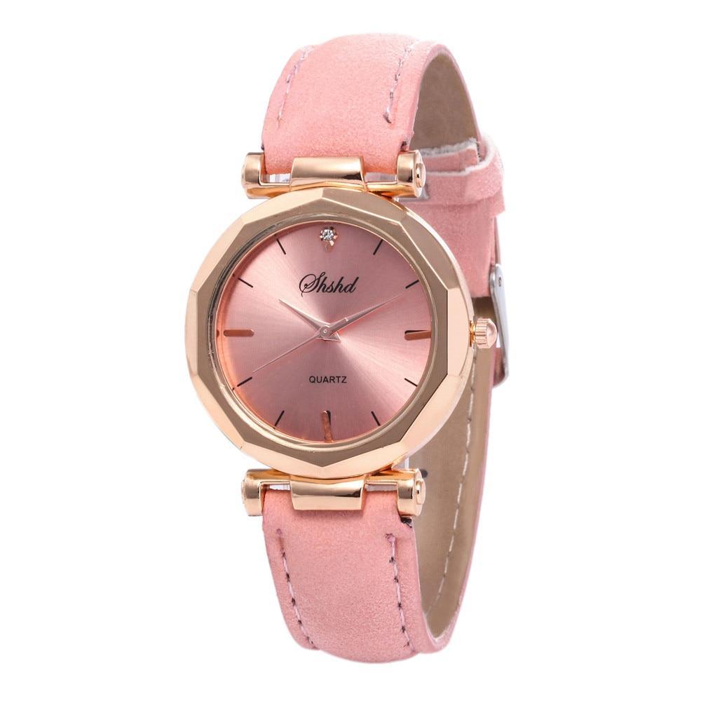 Montre en cuir ornée de rhinestones pour femmes