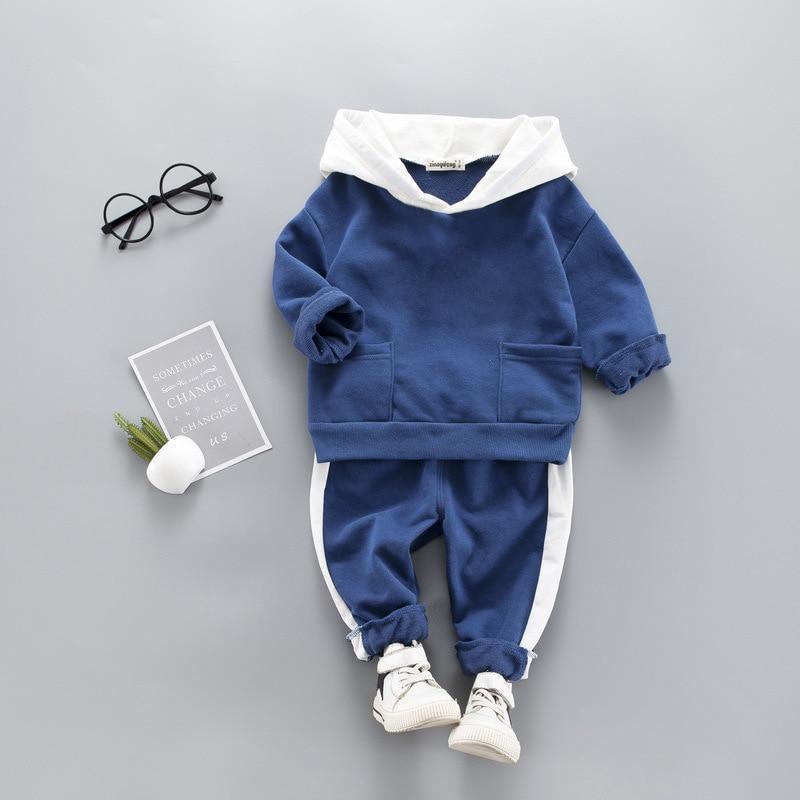 Ensemble d'Hiver Élégant pour Nouveau-nés Garçons - Sweat à Capuche et Pantalons