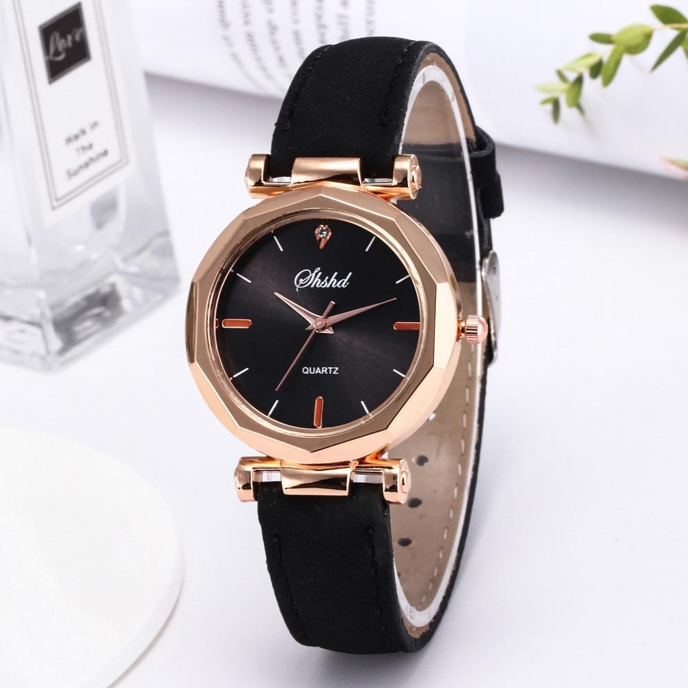Montre en cuir ornée de rhinestones pour femmes