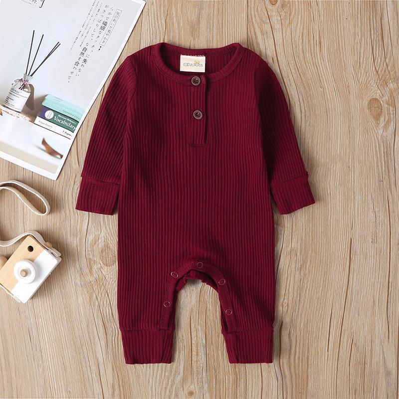 Mono de bebé recién nacido elegante para todas las estaciones