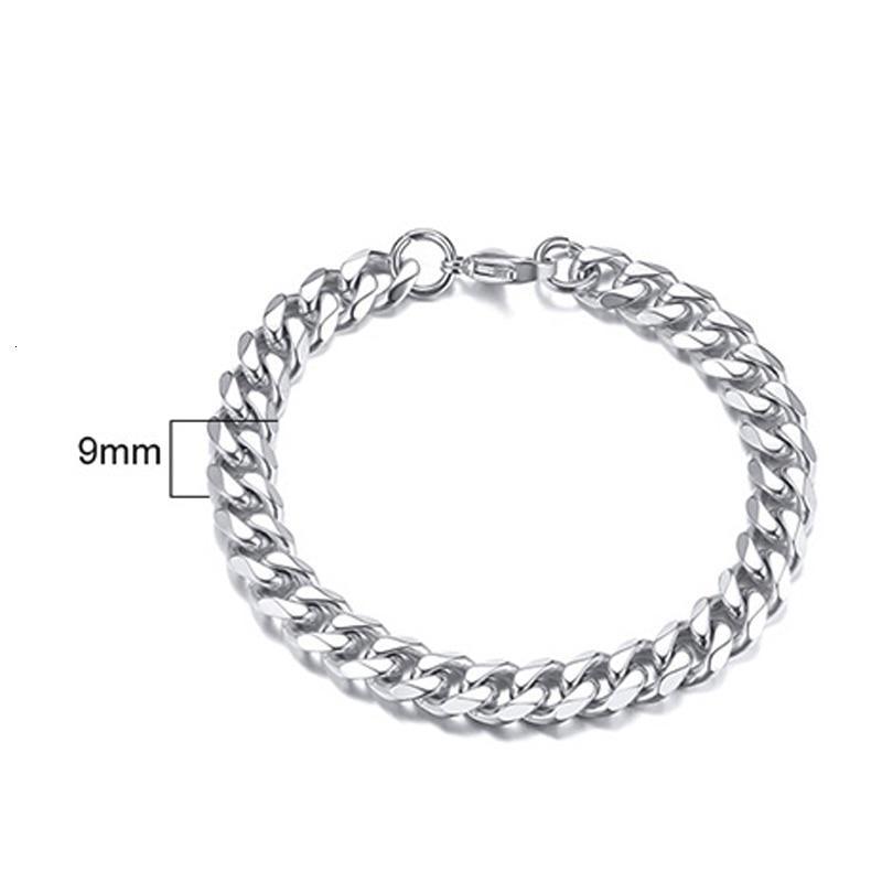 Men's Gold Tone Curb Link Bracelet - Stainless Steel Elegance