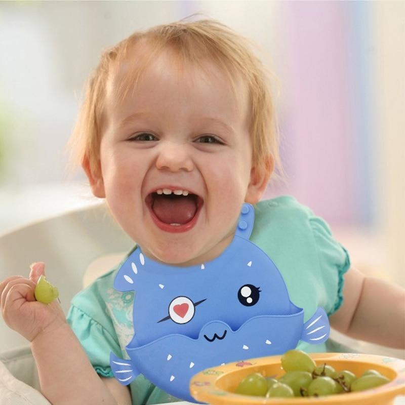 Bib de bebé de silicona ajustable con gran bolsillo - Impermeable y suave
