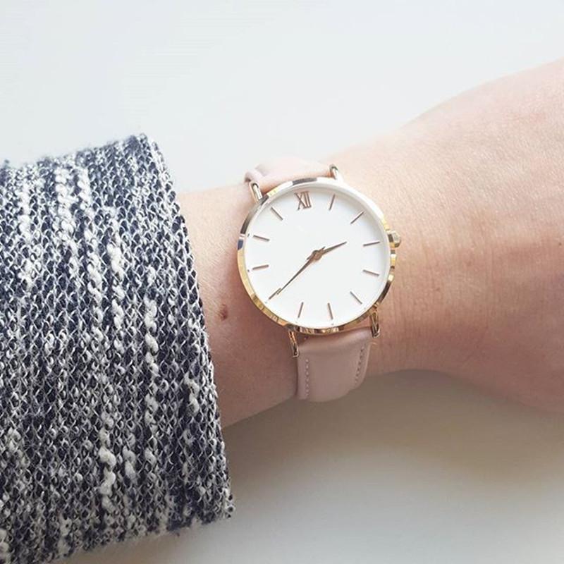 Montre Quartz en Cuir Élégante pour Femmes STEVVEX