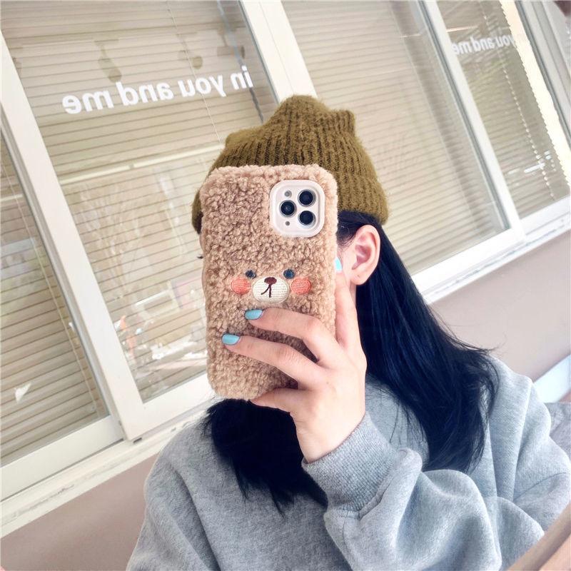Coque de téléphone en peluche ours brun mignon pour modèles d'iPhone