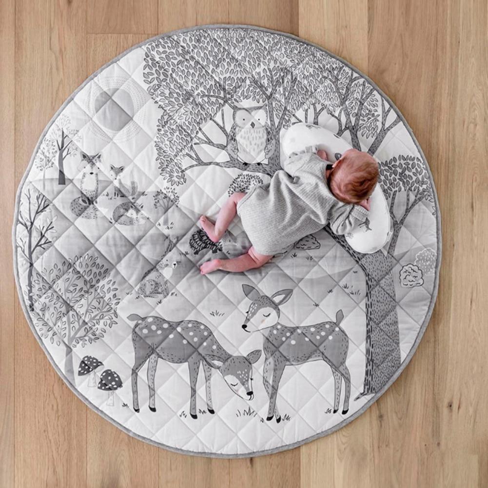 Alfombra de Juego de Algodón Suave con Impresión de Animales del Bosque Nórdico