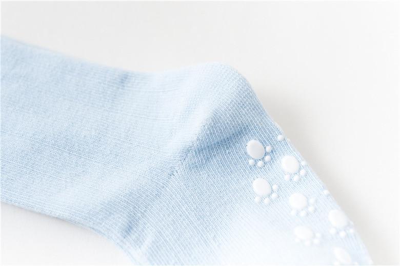 Chaussettes Bébé Blanches Montantes Premium - Design Antidérapant en Coton
