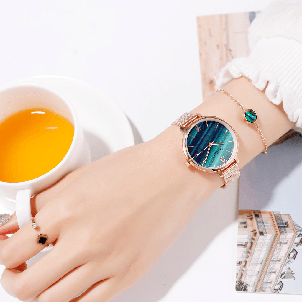 Montre Quartz Casual Femme en Or Rose avec Bracelet en Maille