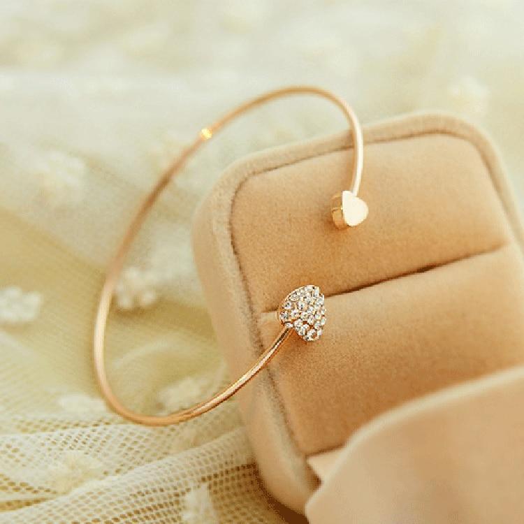 Elegant Rose Gold Bracelet with Crystal Heart Charm