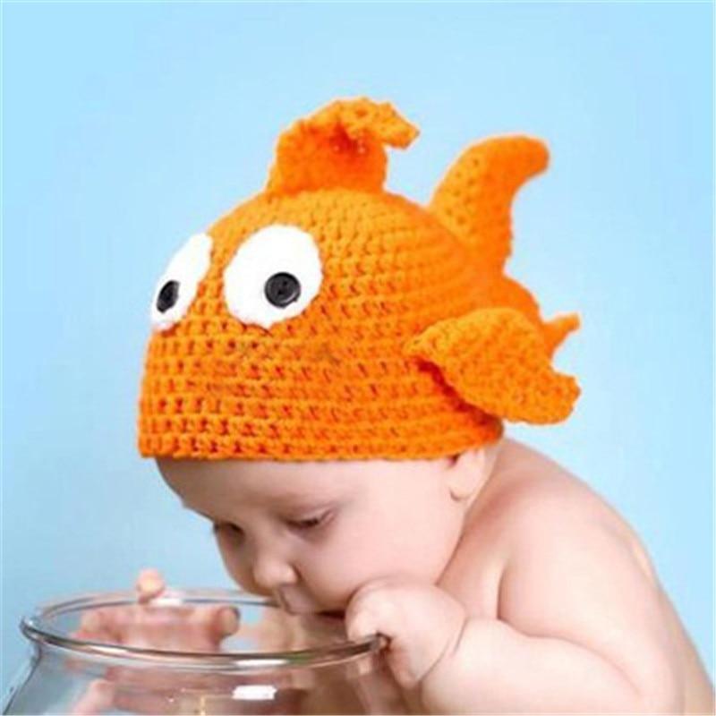 Ensemble de bonnet et pyjama en tricot fait main pour nouveau-nés