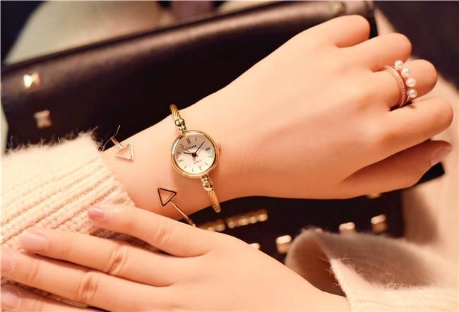 Montre Bangle en Or Rose Élégante pour Femmes