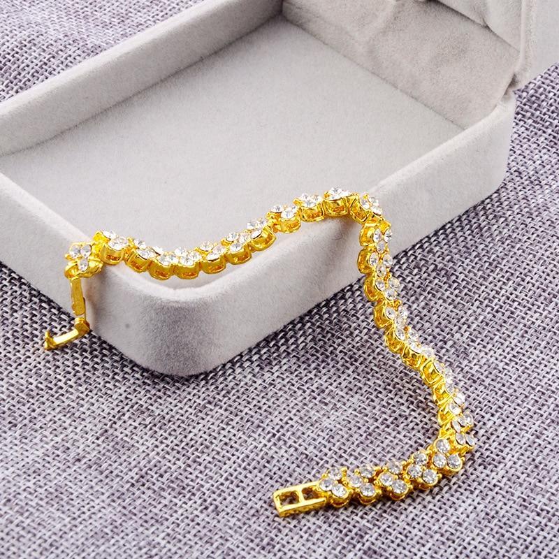 Elegant Rose Gold Bracelet with Crystal Heart Charm