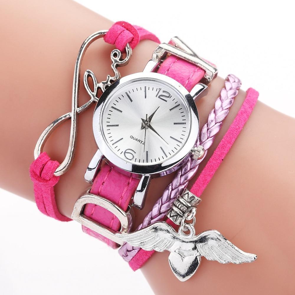 Montre en cuir avec pendentif en forme de cœur en argent pour femmes