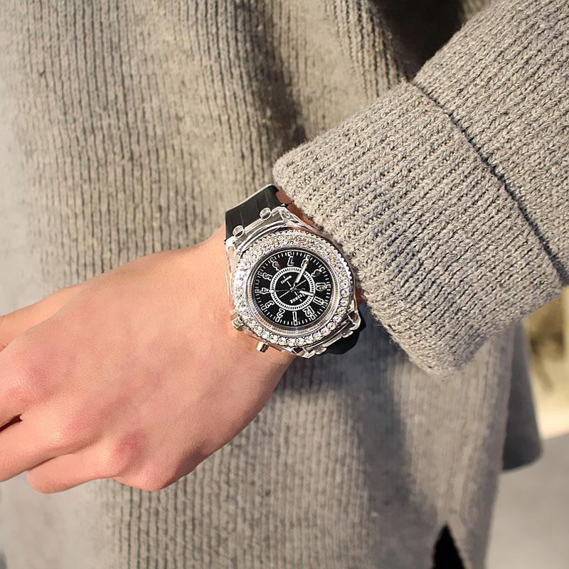 Montre LED de Luxe STEVVEX - Élégante et Tendance