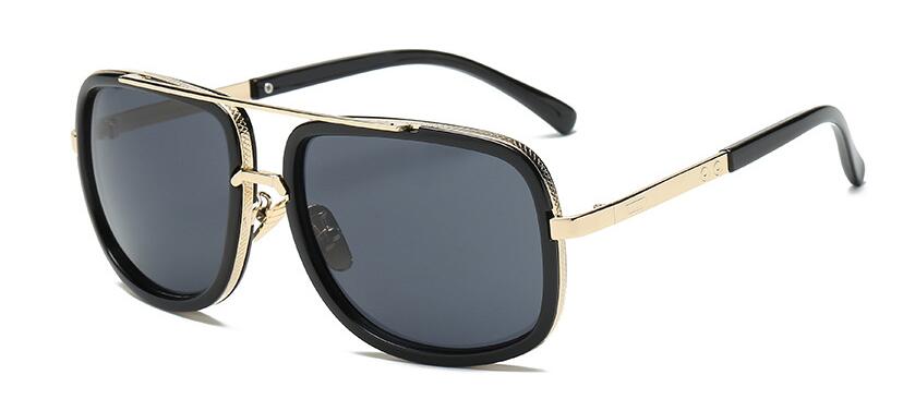 Elegant Oversized Gold Metal Frame Sunglasses