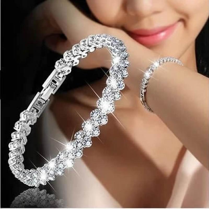 Elegant Rose Gold Bracelet with Crystal Heart Charm