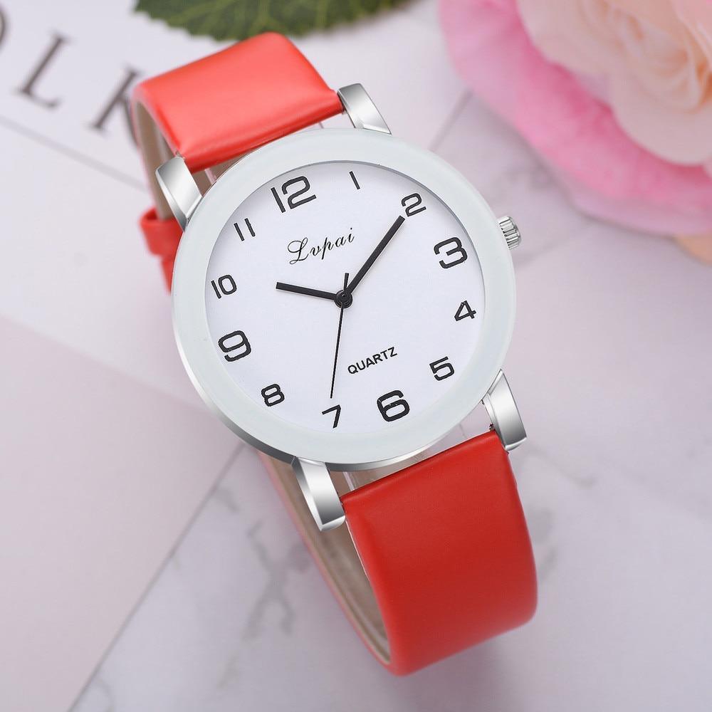 Montre à Quartz Blanche Élégante pour Femme avec Bracelet en Cuir