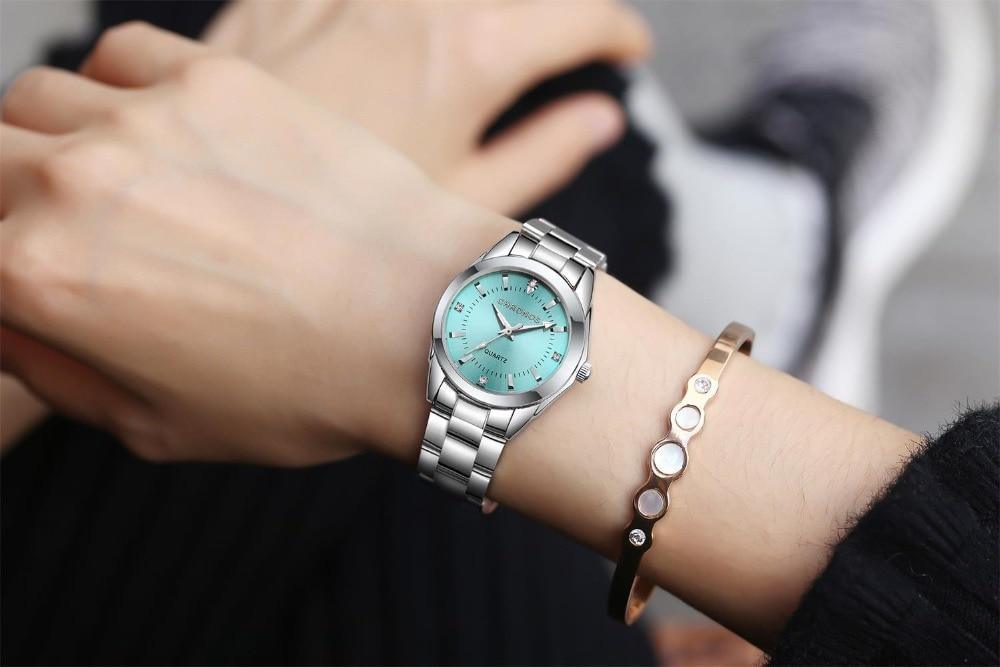 Montre à Quartz en Rhinestones de Luxe STEVVEX pour Femmes