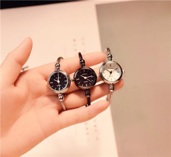 Montre Bangle en Or Rose Élégante pour Femmes