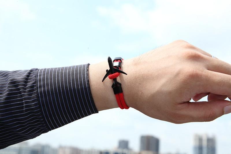Bracelet en Paracorde avec Charme Élégant et Crochets d'Avion