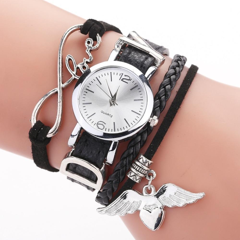 Montre en cuir avec pendentif en forme de cœur en argent pour femmes