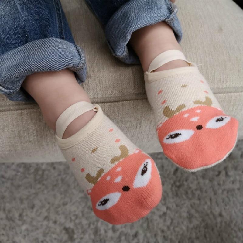 Lindos Calcetines de Algodón Antideslizantes para Bebés con Patrones de Dibujos Animados
