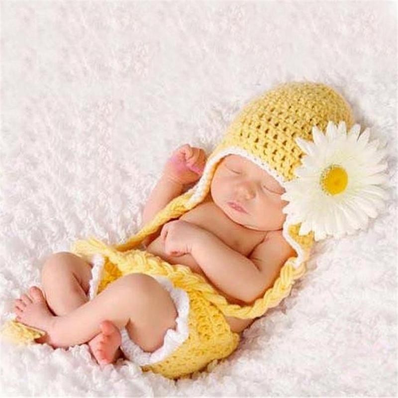 Ensemble de bonnet et pyjama en tricot fait main pour nouveau-nés