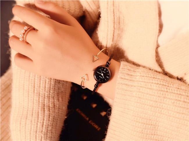 Montre Bangle en Or Rose Élégante pour Femmes