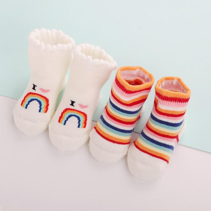 Chaussettes pour bébés en coton doux antidérapantes pour nouveau-nés et tout-petits