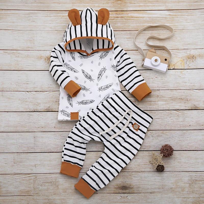Ensemble de Vêtements pour Nouveau-né - Barboteuses en Plumes & Pantalons Rayés