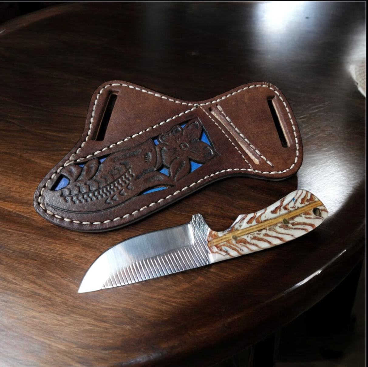 Authentic Cowboy Belt Knife with Leather Sheath – Rasp Steel Blade & Pine Cone Handle - Korvel