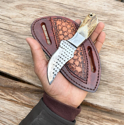Rugged Winter Cowboy Knife with Stag Horn Grip & Leather Sheath - Korvel