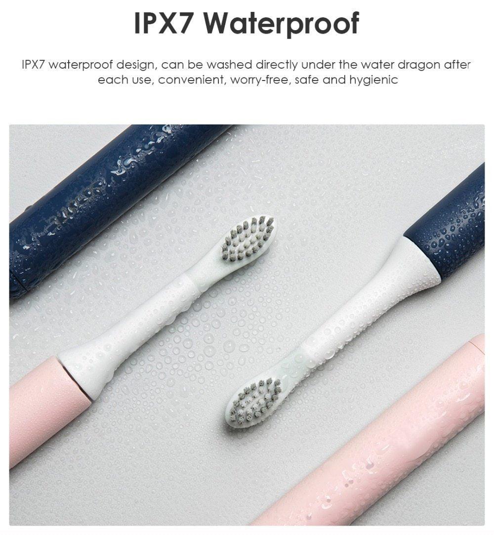 Brosse à dents électrique sonique avec plusieurs modes de nettoyage